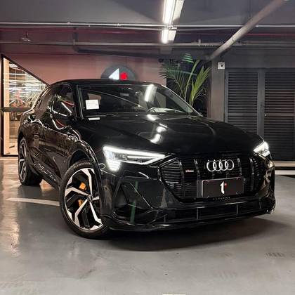 AUDI E-TRON ELÉTRICO SPORTBACK PERFORMANCE BLACK QUATTRO